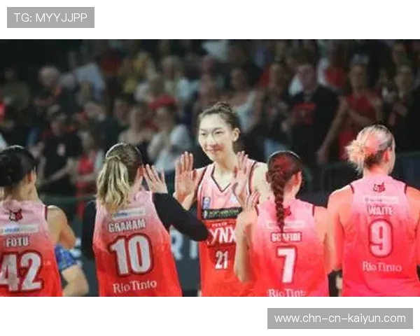 终场哨响后的韩旭：从WNBL最佳防守球员到世界级中锋的蜕变